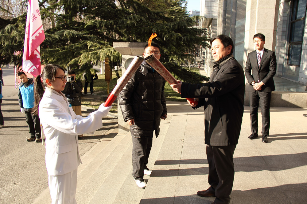 火炬接力比赛 (2).JPG