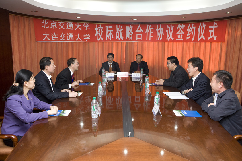 2011101708xg.jpg