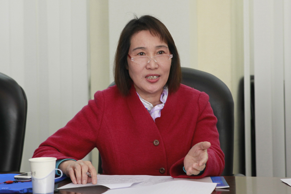 会上,会长刘云教授首先感谢校党委对协会的关心和统战部对协会以往强