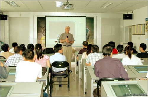 2012082804wm.jpg