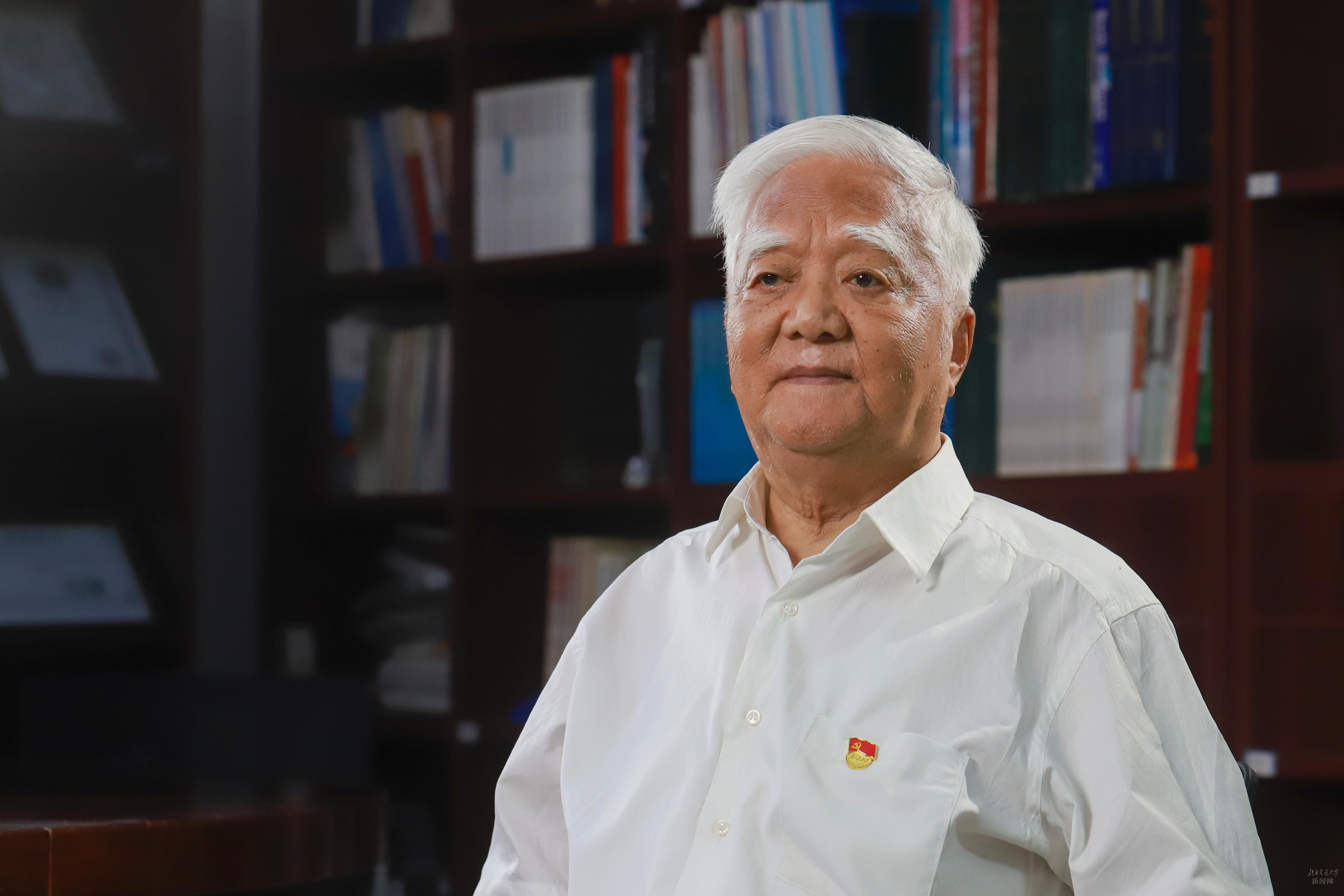 徐寿波:跨界拓荒勇创新,心系后辈凝厚望-北京交通大学-党代会