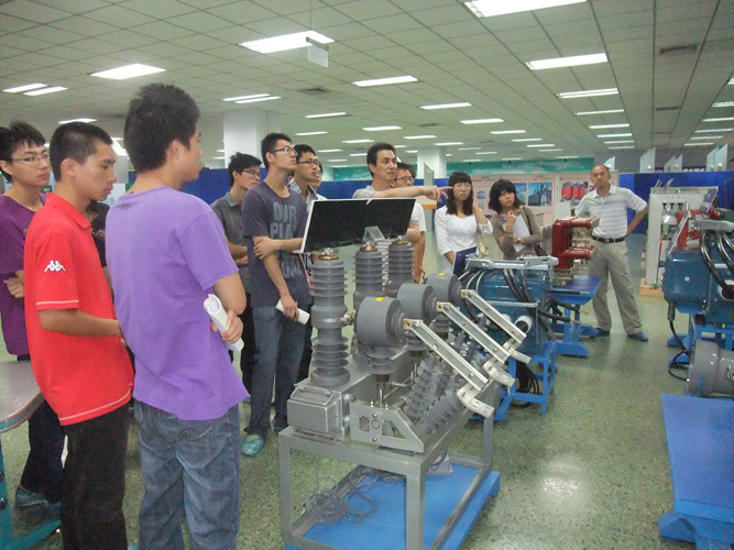 2011081606hfm.jpg