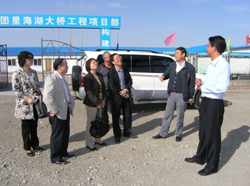 2010052432-jx.jpg
