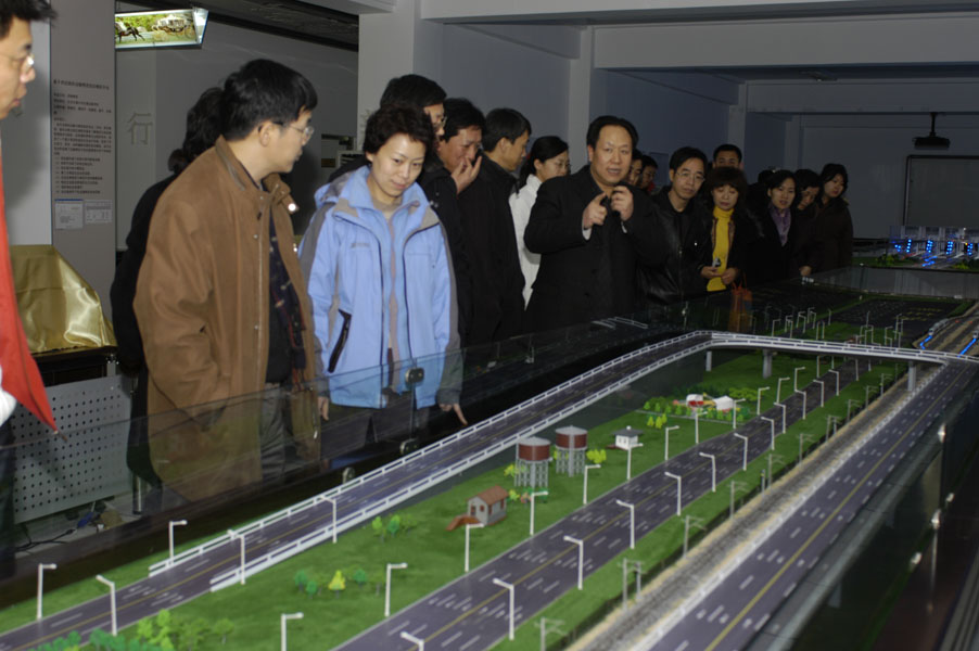 08121601_xg.jpg