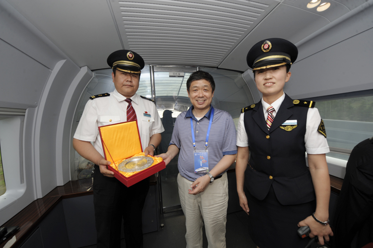 2011062403xg.jpg