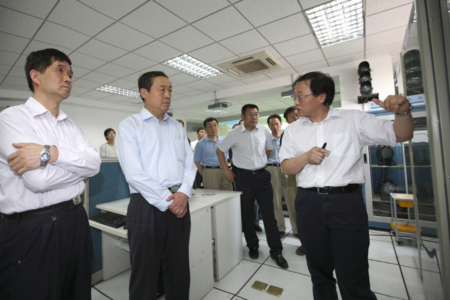 09052502_xg.jpg