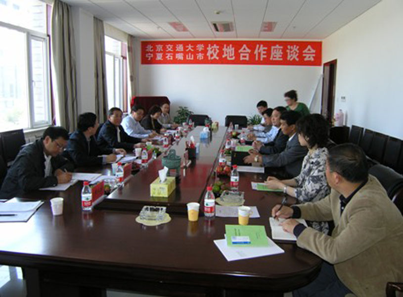 2010052430-jx.jpg