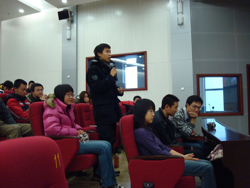 2010030903-bl.jpg