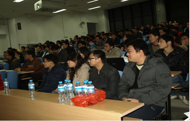 2010111812-WAH.jpg