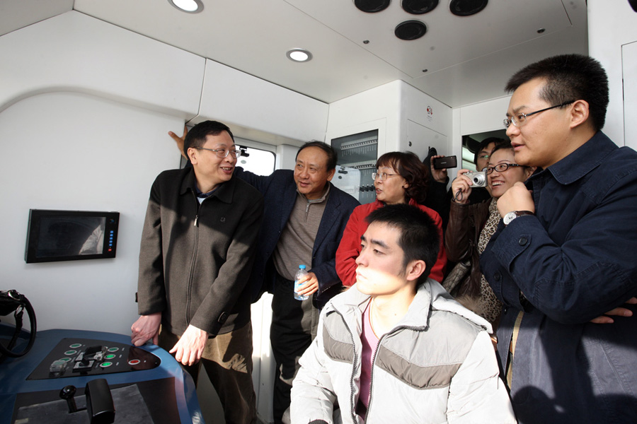 2010102807-wah.jpg
