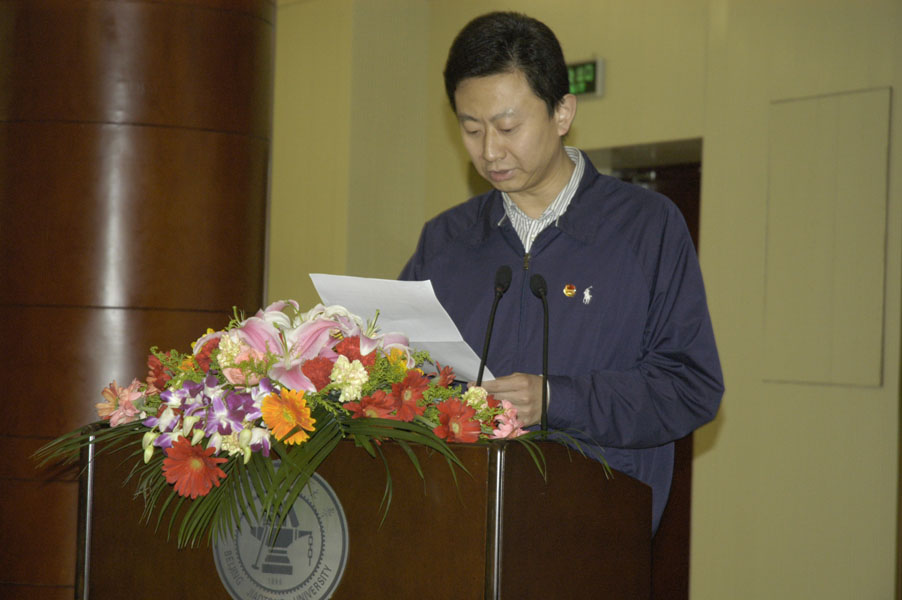 2010031507xg.jpg